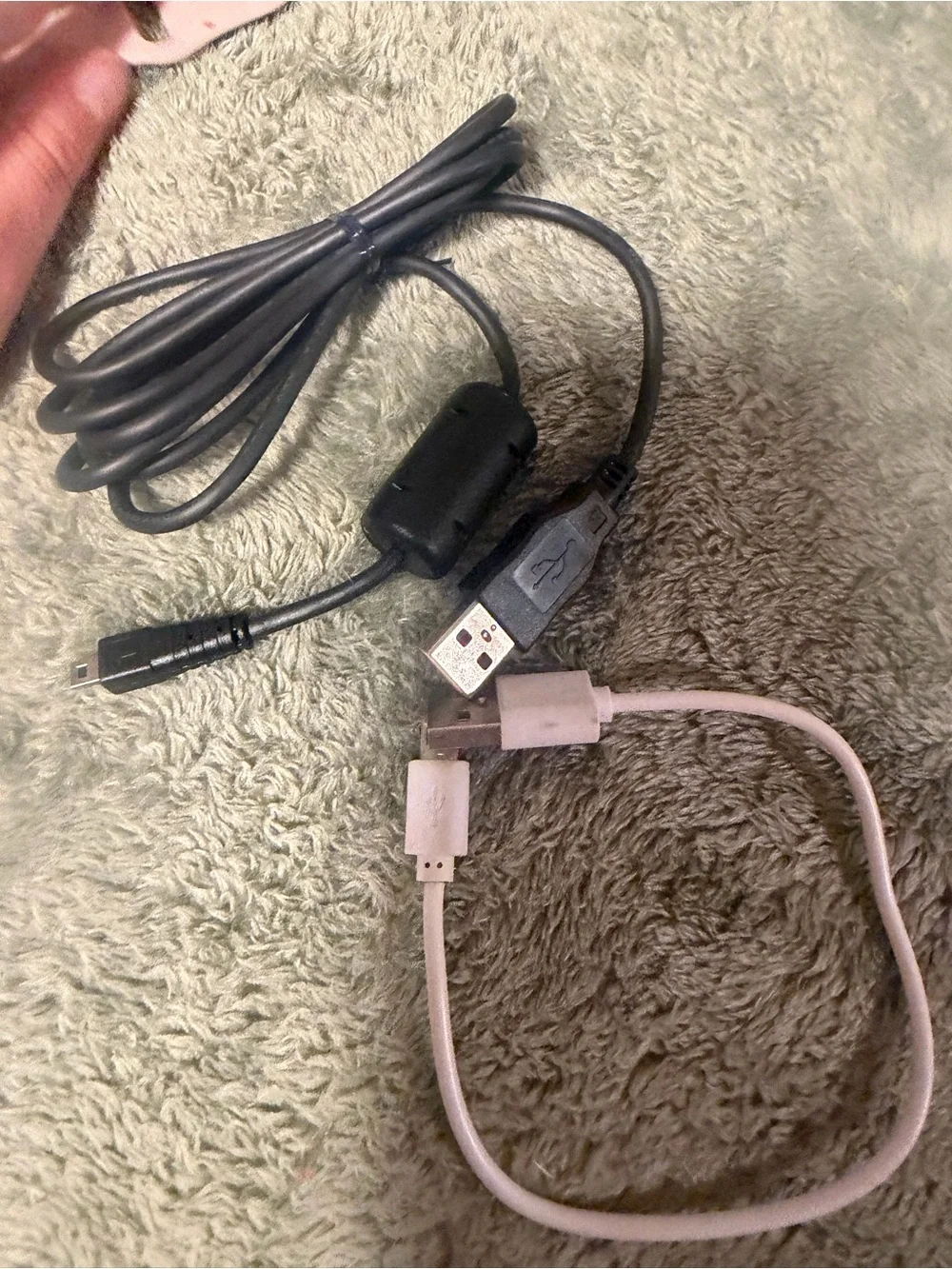 White Micro-USB to USB Charging & Data Cable
